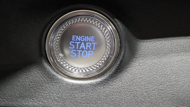2025 Genesis GV70 2.5T Standard