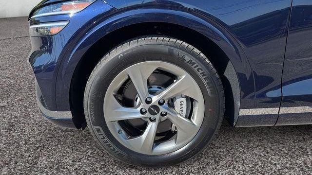 2026 Genesis GV70 2.5T Standard