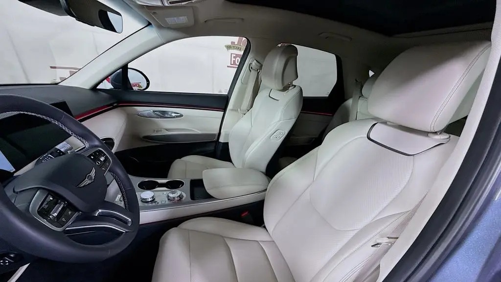2026 Genesis GV70 2.5T Select