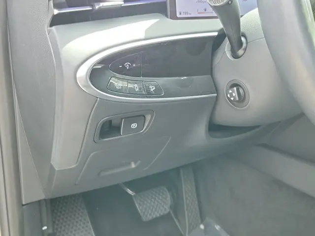 2026 Genesis Gv70 - $48,740