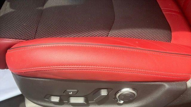 2024 Genesis GV70 2.5T Standard