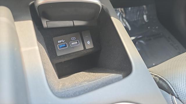 2024 Genesis GV70 2.5T Standard