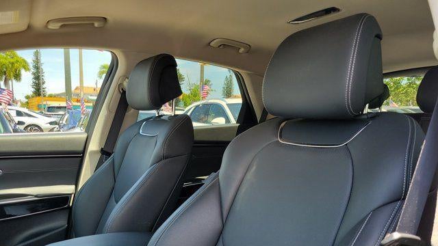 2024 Genesis GV70 2.5T Standard