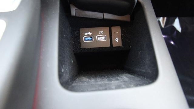 2024 Genesis GV70 2.5T Standard