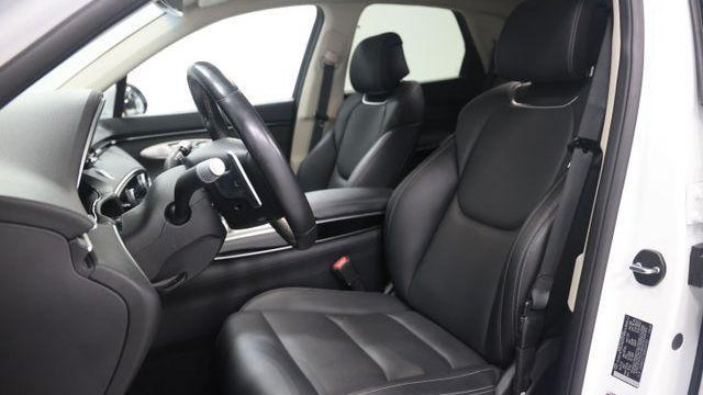 2024 Genesis GV70 2.5T Standard