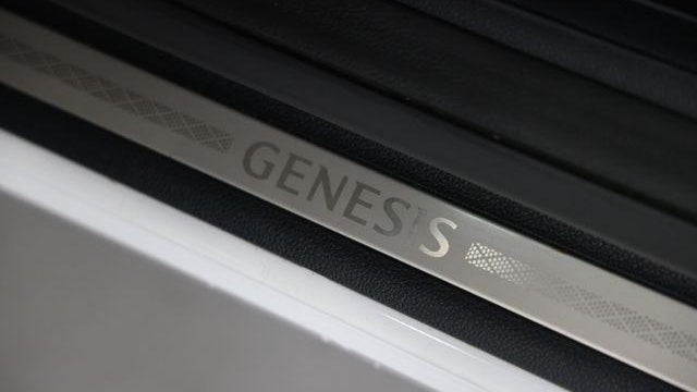 2024 Genesis GV70 2.5T Standard