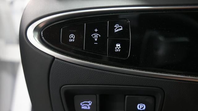 2024 Genesis GV70 2.5T Standard