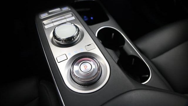 2024 Genesis GV70 2.5T Standard