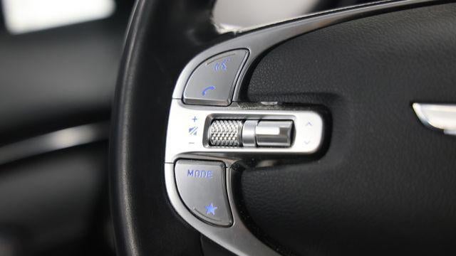 2024 Genesis GV70 2.5T Standard