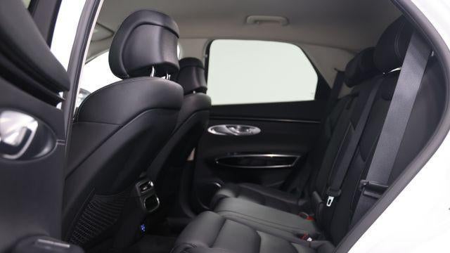 2024 Genesis GV70 2.5T Standard