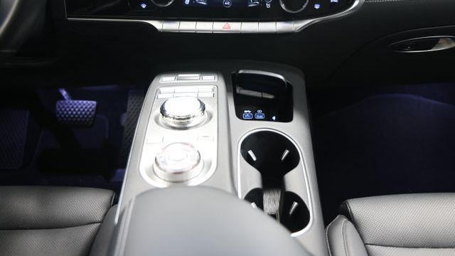 2024 Genesis GV70 2.5T Standard