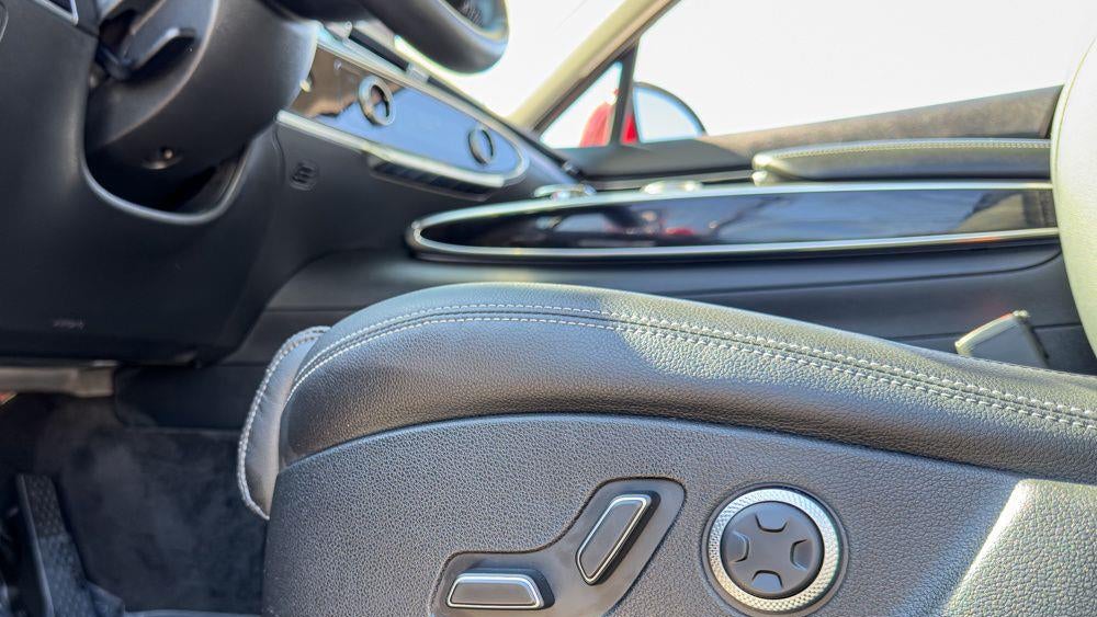 2025 Genesis GV70 2.5T Standard