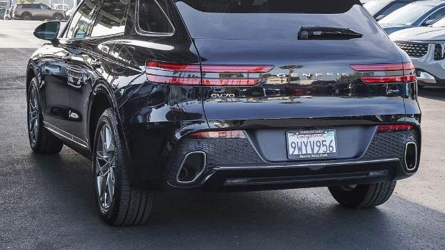 2025 Genesis GV70 2.5T Standard