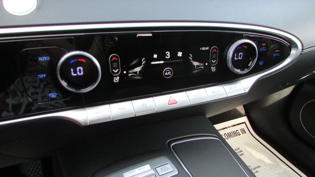 2025 Genesis GV70 2.5T Standard
