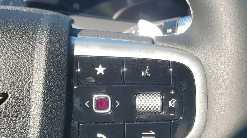 2026 Genesis GV70 2.5T Standard