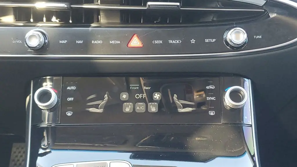 2026 Genesis GV70 2.5T Standard
