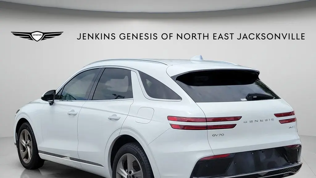 2026 Genesis GV70 2.5T Standard