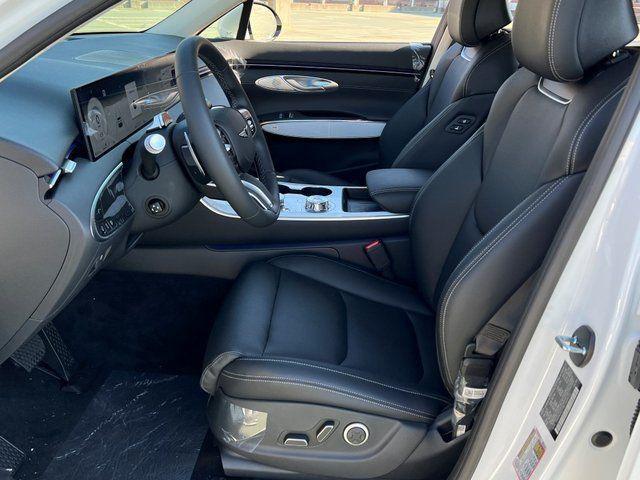 2026 Genesis Gv70 - $48,695