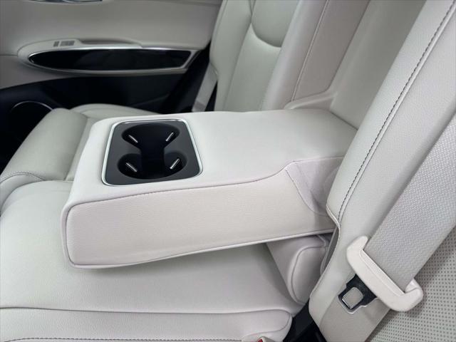 2026 Genesis Gv70 - $50,501