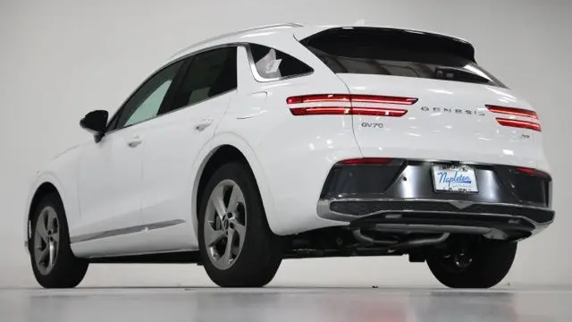 2026 Genesis GV70 2.5T Select
