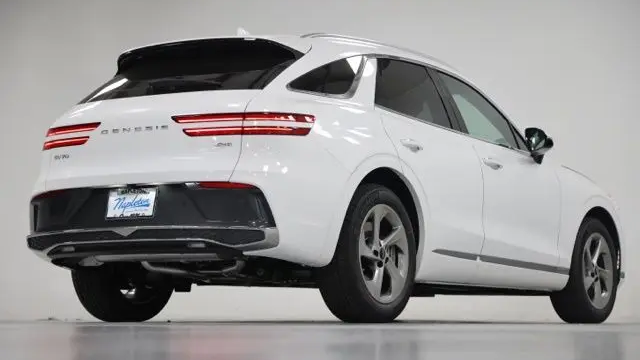 2026 Genesis GV70 2.5T Select