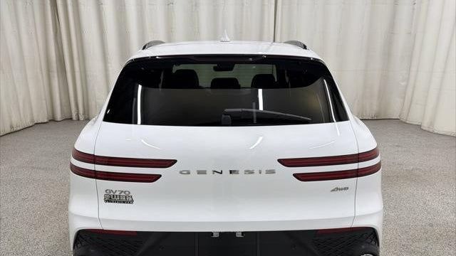 2024 Genesis GV70 2.5T Standard