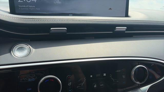 2024 Genesis GV70 2.5T Standard