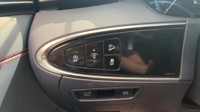2024 Genesis GV70 2.5T Standard