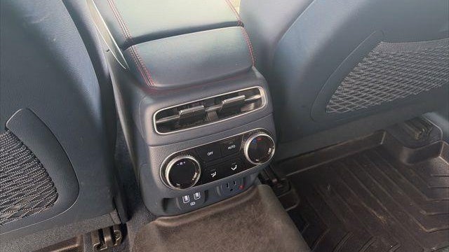 2024 Genesis GV70 2.5T Standard