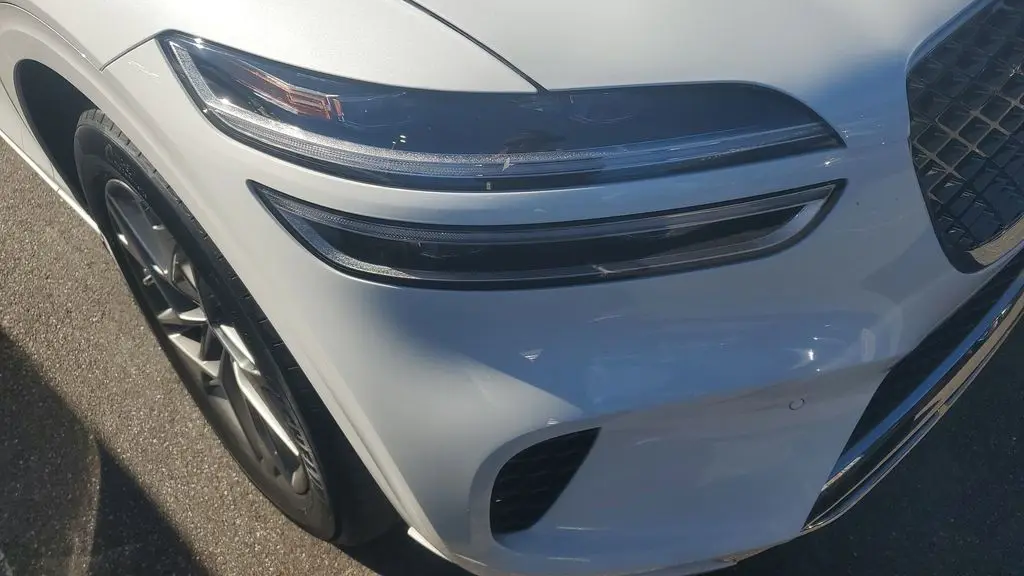 2024 Genesis GV70 2.5T Standard