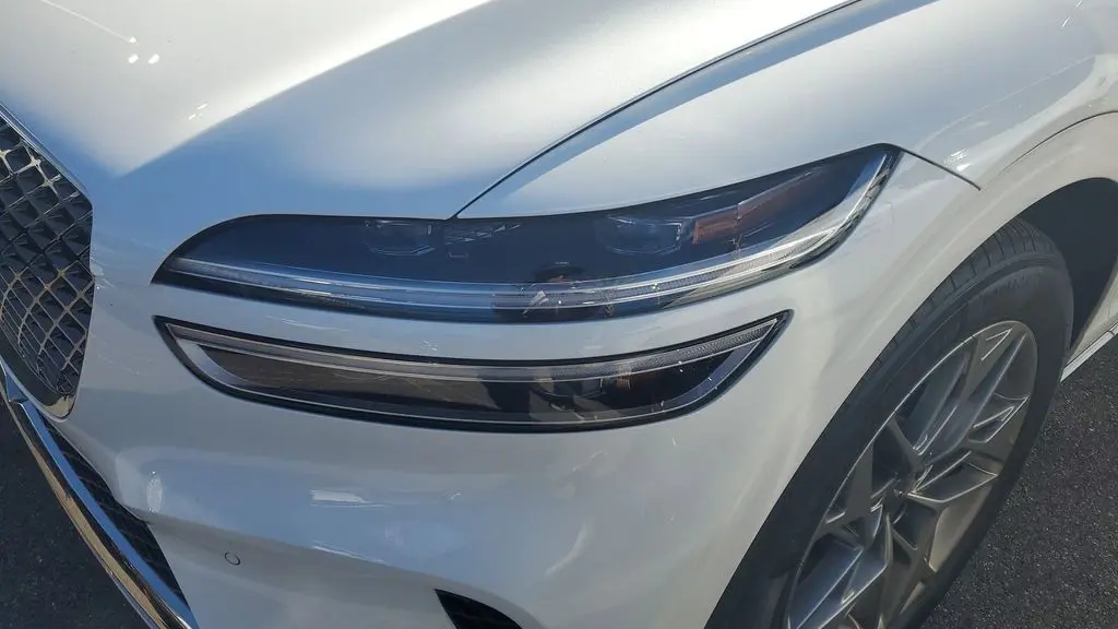 2024 Genesis GV70 2.5T Standard