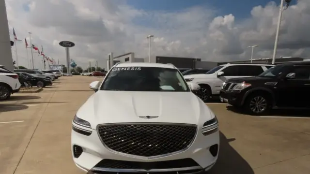 2025 Genesis GV70 2.5T Standard