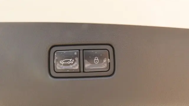 2025 Genesis GV70 2.5T Standard