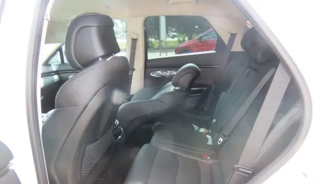 2025 Genesis GV70 2.5T Standard