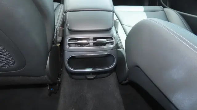 2025 Genesis GV70 2.5T Standard
