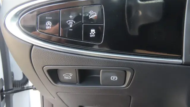 2025 Genesis GV70 2.5T Standard