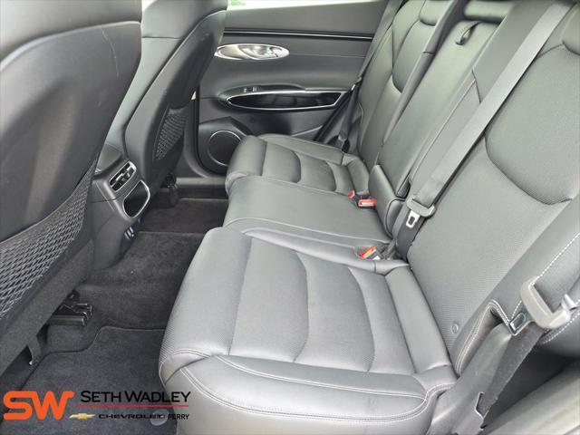 2025 Genesis Gv70 - $26,500