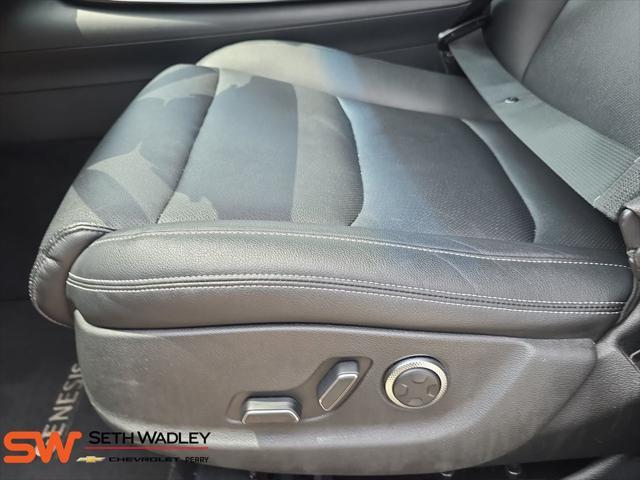 2025 Genesis Gv70 - $26,500
