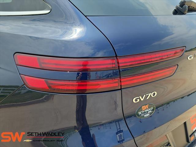 2025 Genesis Gv70 - $26,500