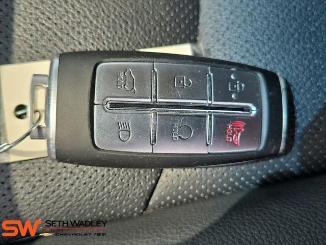 2025 Genesis Gv70 - $26,500