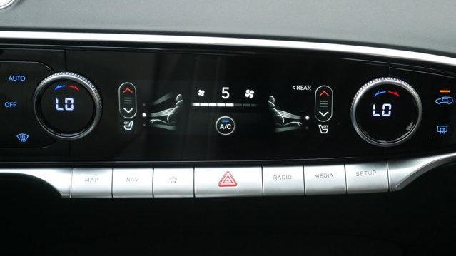 2025 Genesis GV70 2.5T Standard