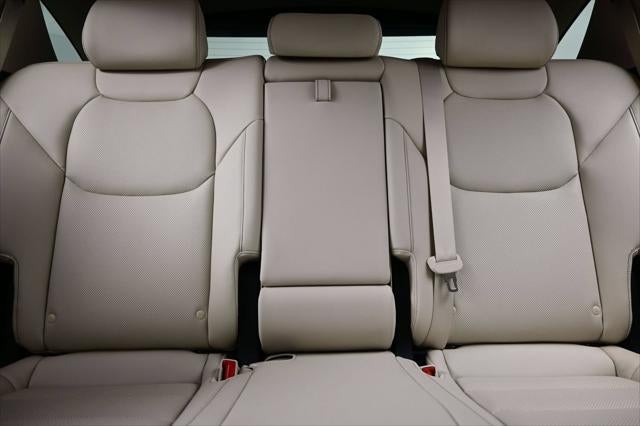 2026 Genesis Gv70 - $42,338