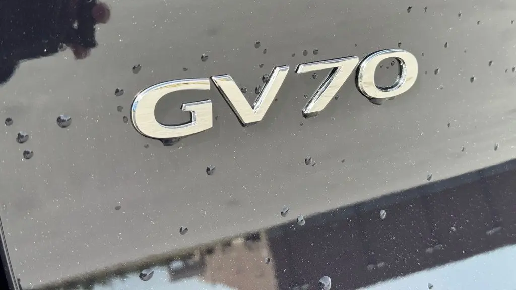 2026 Genesis GV70 2.5T Select