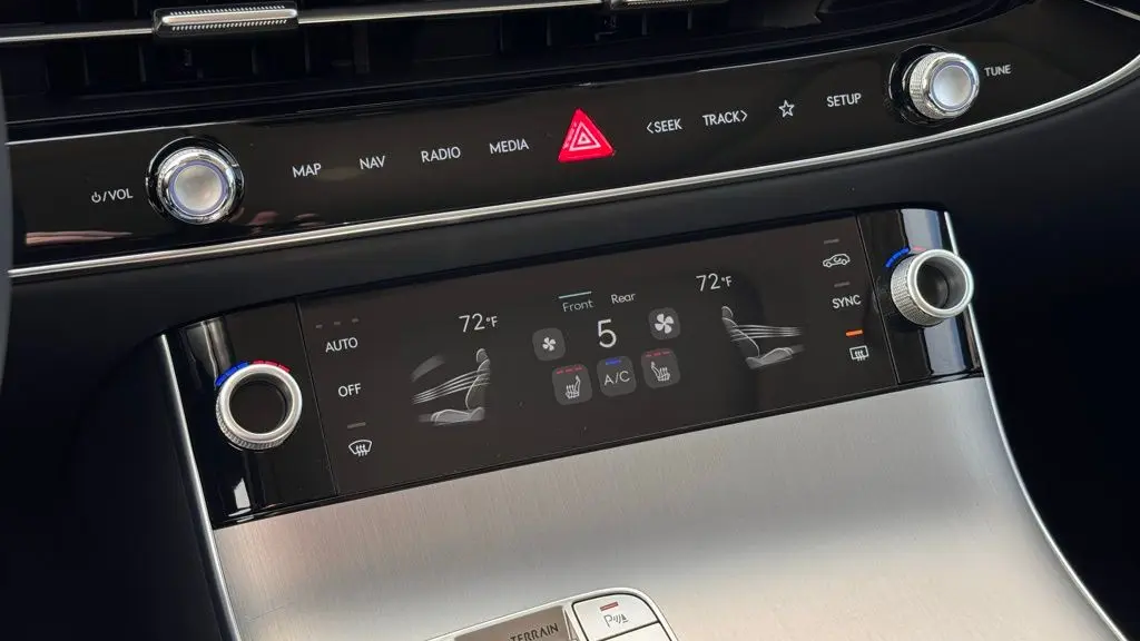 2026 Genesis GV70 2.5T Select