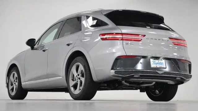 2026 Genesis GV70 2.5T Select