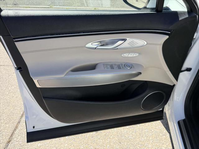 2026 Genesis Gv70 - $45,995