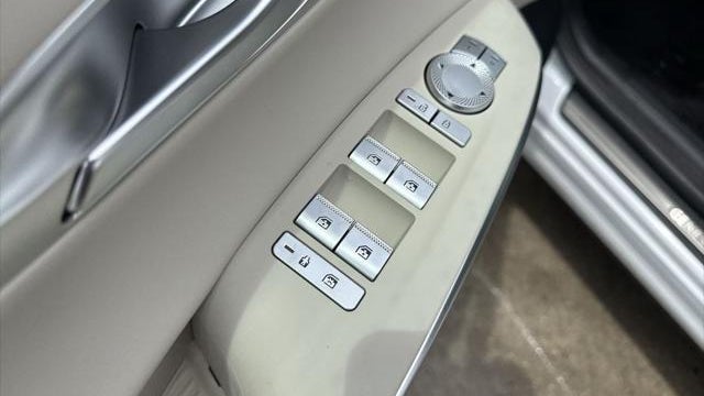 2026 Genesis GV70 2.5T Standard