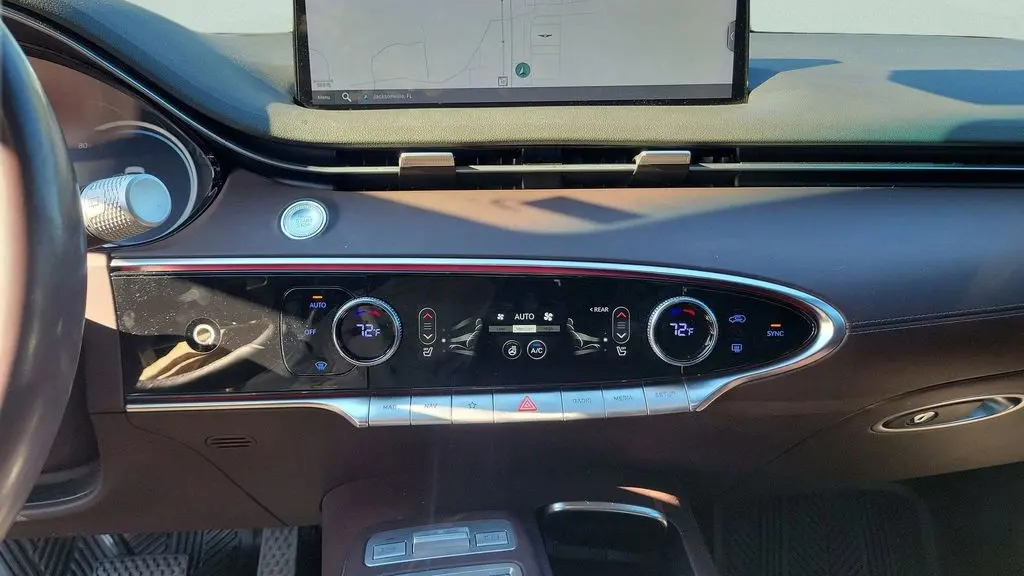 2024 Genesis GV70 2.5T Standard