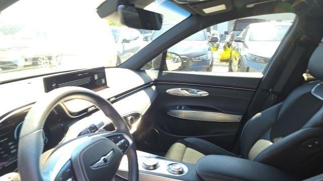 2024 Genesis GV70 2.5T Standard