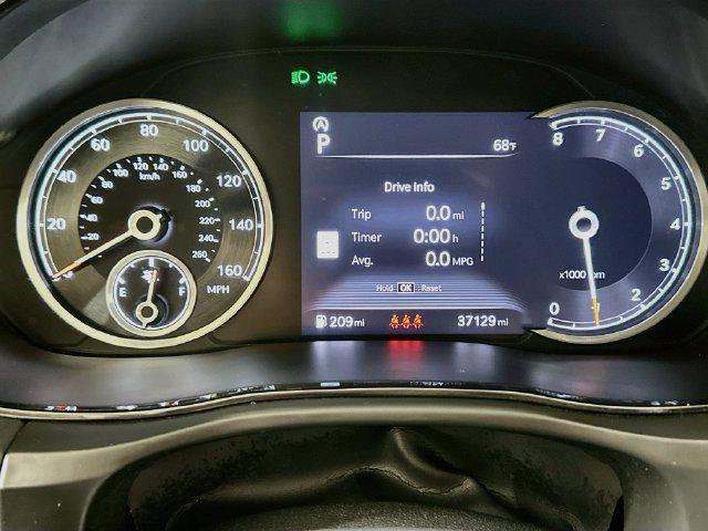 2025 Genesis Gv70 - $32,780
